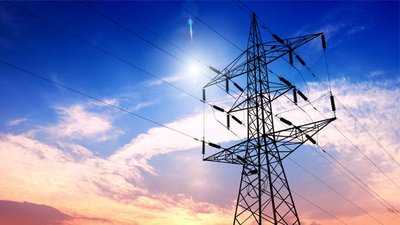 提升帶電作業(yè)能力 山西電力管控風險保障冬季供電穩(wěn)定