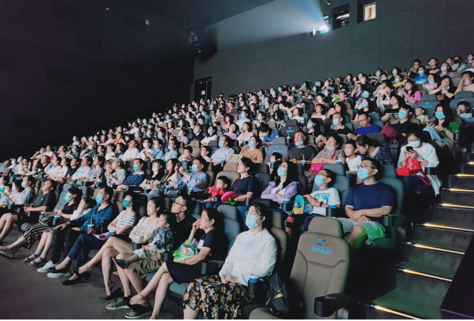 “五一”假期多部影片上映 觀影人次達(dá)4.4萬(wàn)