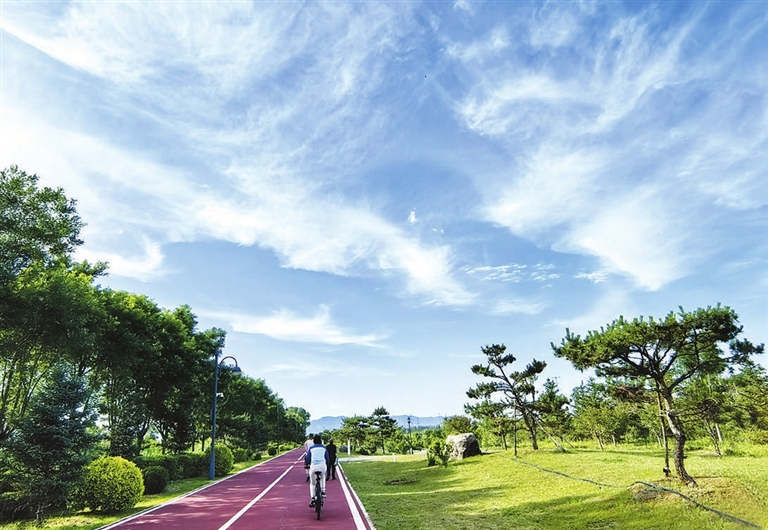 一城好山水 滿眼皆是景：市民點(diǎn)贊生態(tài)環(huán)境持續(xù)向好 