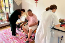 上門開展體檢 關(guān)愛快遞小哥 提供便捷體檢服務(wù)